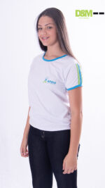 Baby look do uniforme pré-escolar da Escola Apoio em SJN