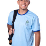 Camisa do uniforme da Escola Dr. Augusto Glória em Rochedo de Minas