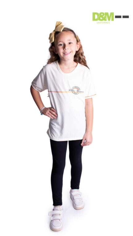 Camisa de uniforme da Escola Ferreira Marques em Bicas