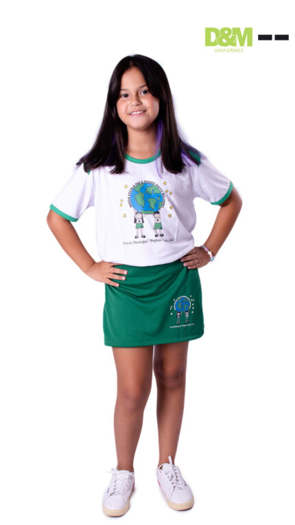 Uniforme infantil da D&M Uniformes Profissionais com design moderno e confortável