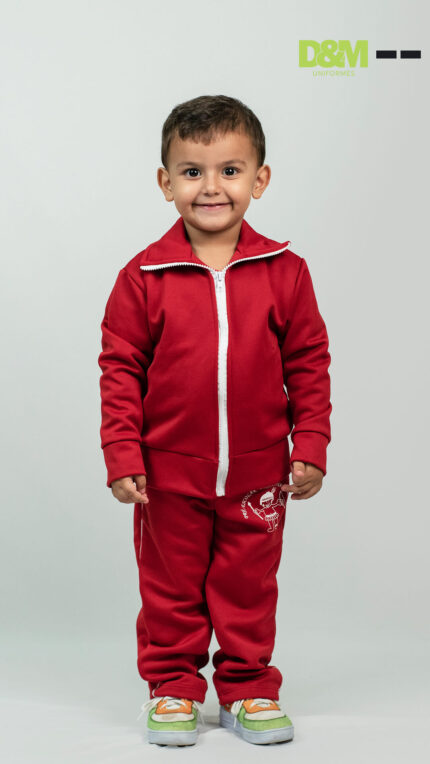 Casaco felpado do uniforme da escola Curumim em Descoberto