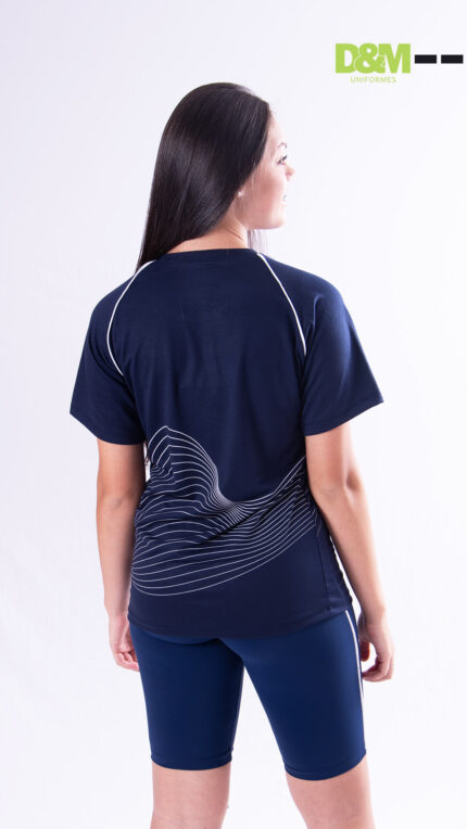 Casaco moletom SESI/SENAI em uniforme escolar