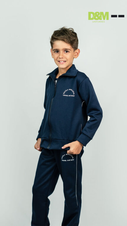 Calça do uniforme escolar da Escola Coronel José Brás em São João Nepomuceno